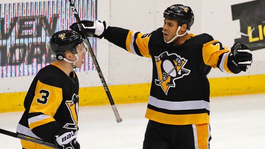 Fourth line, reeling Rowney come through with critical late shifts to take down Leafs taken at PPG Paints Arena (Penguins)