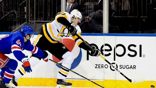 Drive to the Net: Second-line 'chemistry' for Simon taken in New York (Penguins)