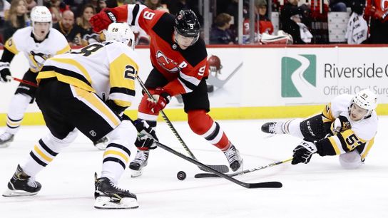 Yet another two-goal hole? Devils made them do it ☕ taken in Newark, N.J. (Penguins)