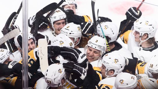 Murray reestablishes net worth in OT win ☕ taken in Montreal (Penguins)