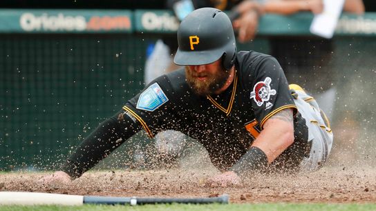 Mets claim outfielder Brentz off waivers from Pirates taken in Bradenton, Fla. (Pirates)