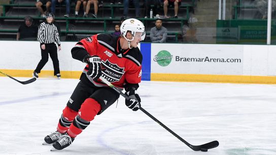 Da Beauty League: Guentzel steals the show taken at PPG Paints Arena (Courtesy of Point Park University)