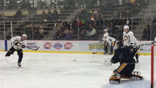 Practice report: Sullivan shakes up D-pairs, downplays it taken in Cranberry Township, Pa. (Penguins)