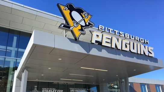 Final: Malkin practices in non-contact sweater taken in Cranberry, Pa. (Courtesy of Point Park University)