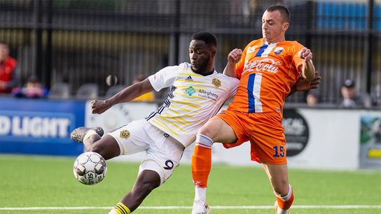 Hounds crush Dayton, break U.S. Open curse taken at Highmark Stadium (Hounds)