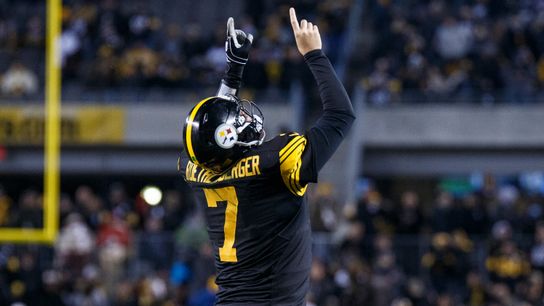 Carter's Classroom: Steelers' offense looking up taken at Highmark Stadium (Steelers)