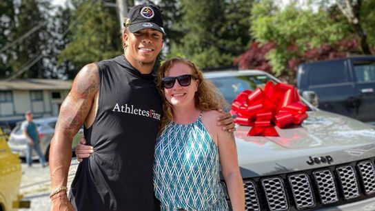 Rookie Claypool hooks up parents with new cars taken on the North Shore (Steelers)
