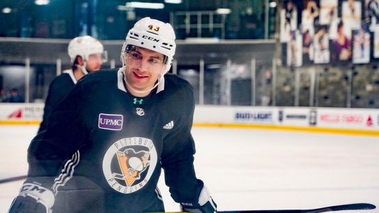 It's just like old times for Crosby, Sheary taken in El Segundo, Calif. (Penguins)