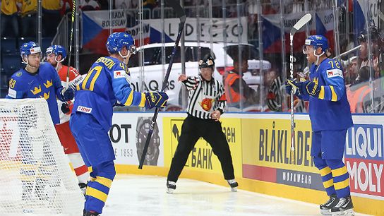 Hornqvist, Malkin, Simon pick up points in Worlds openers taken at Highmark Stadium (Courtesy of Point Park University)