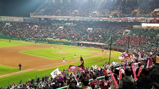 ESPN inquires about broadcasting Korean baseball taken on the North Shore (Pirates)