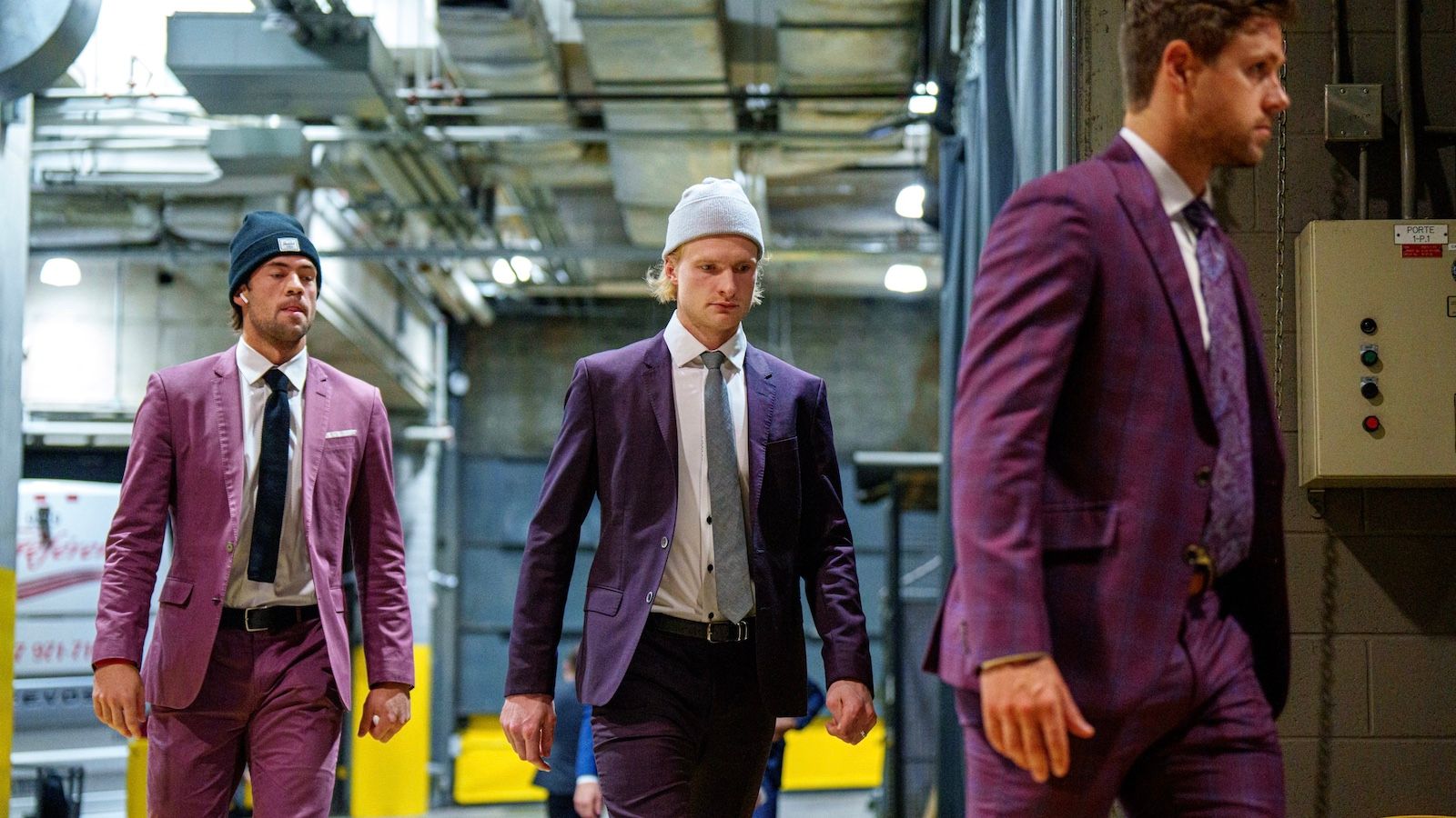 The NHL should abolish the suit and tie dress code