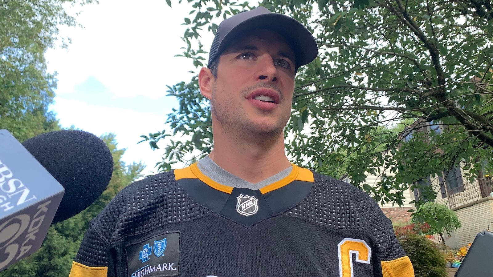 Sidney Crosby talks season ticket delivery, Evgeni Malkin/Kris Letang  re-signing, more 