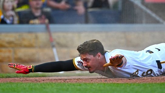 Pirates' bats keep bopping, out-muscle Twins taken Pittsburgh. Photo by Justin Berl / Getty 